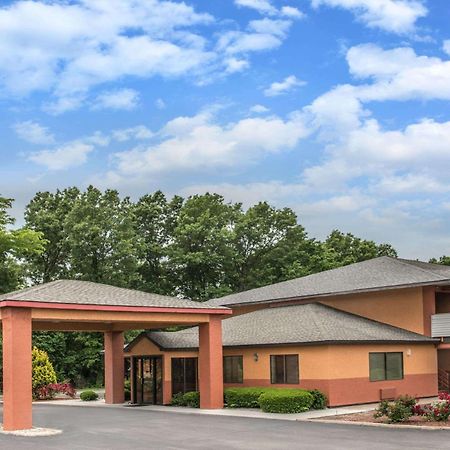 Days Inn By Wyndham Kingdom City Exterior foto
